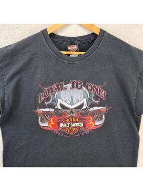 Vintage Harley Davidson Shirt Mens XL Moscow Russia Skull Flames Biker Grunge